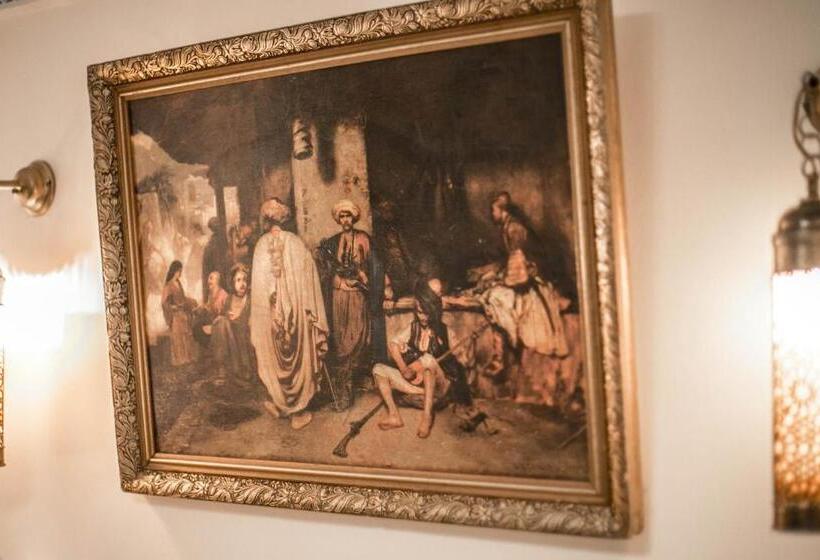 اتاق استاندارد سه تخته با چشم‌انداز, Palais Fes Yahya