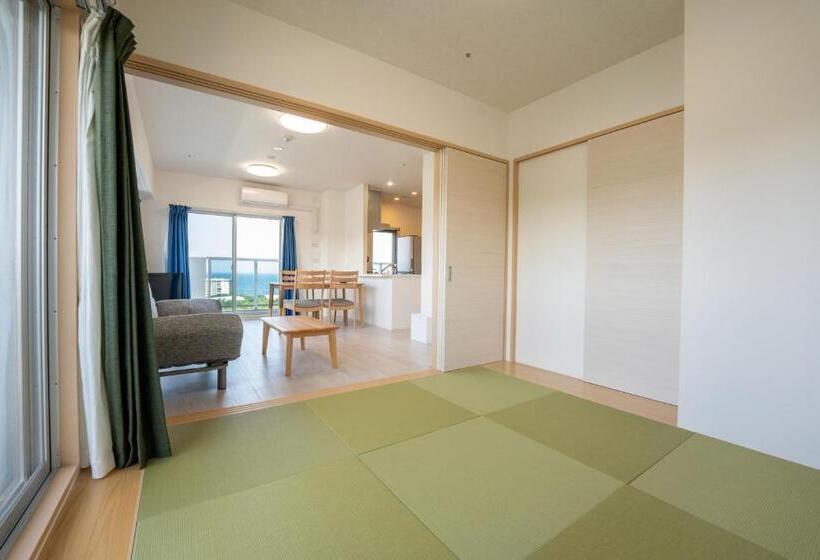 带1个卧室的带阳台的公寓, クリスタルエグゼ南紀白浜2