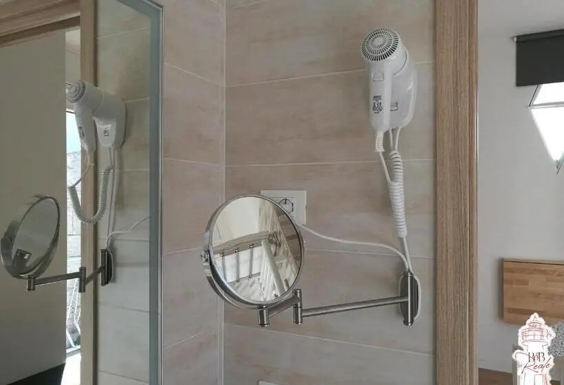 اتاق لوکس با بالکن و چشم‌انداز دریا, B&b Reale   Ortona
