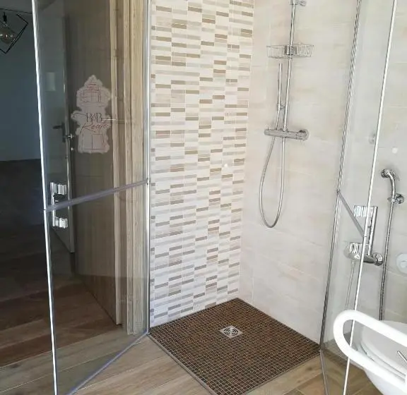 اتاق استاندارد سه نفره, B&b Reale   Ortona
