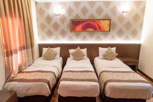 اتاق اجرایی سه نفره, Bl Hotel S Erbil