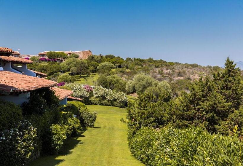 آپارتمان ممتاز دوخوابه رو به دریا, Capo Ceraso Family Resort