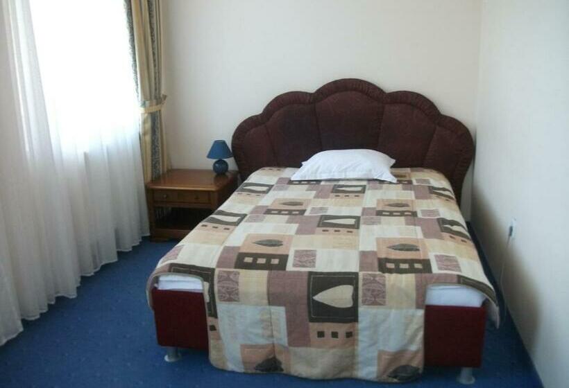 اتاق سوپریور یک تخته, готель поляна квеле