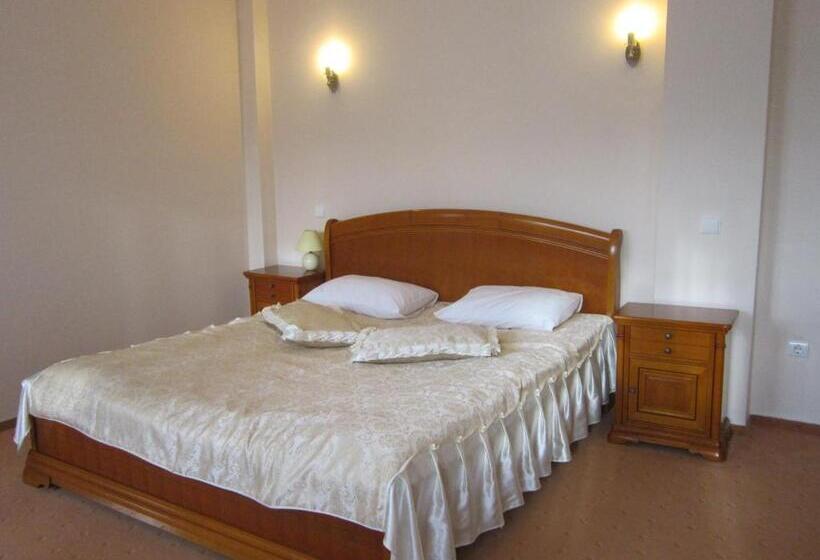 سوییت, готель поляна квеле