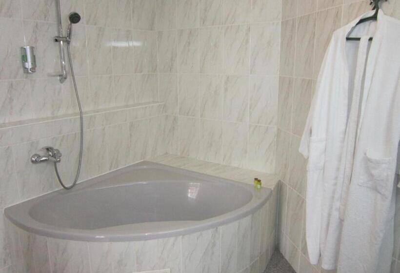 سوییت, готель поляна квеле