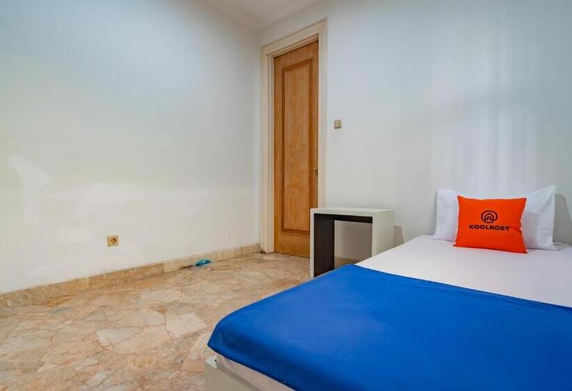 Standaardkamer met Gedeelde Badkamer, Koolkost Near Simpang Dago 2