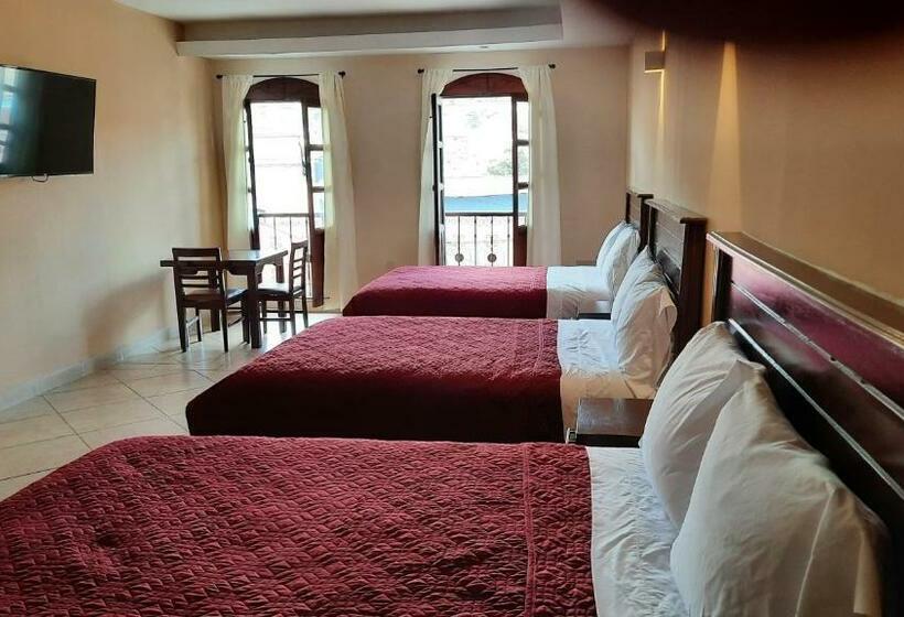 غرفة عائلية, Suites Del Risco