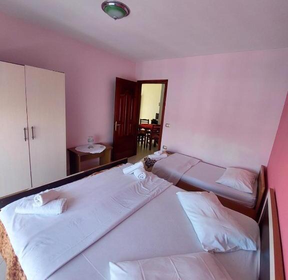 דירת פנטהאוז 1 חדרי שינה, Velmar