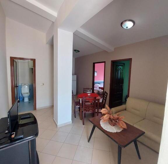 דירת פנטהאוז 1 חדרי שינה, Velmar