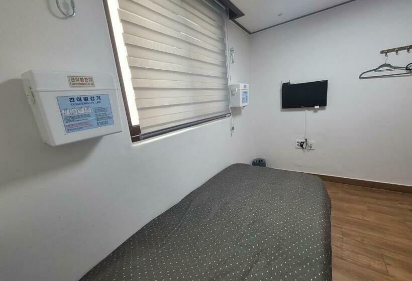 Standart Tek Kişilik Oda, Olive Hostel Myeongdong