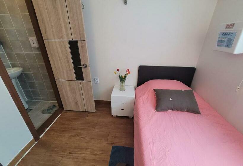 Standart Tek Kişilik Oda, Olive Hostel Myeongdong