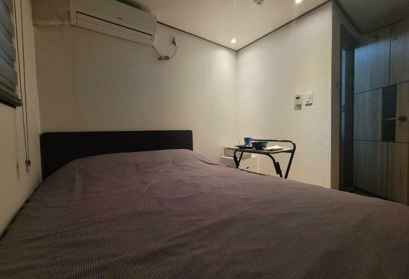 Standart Oda, Olive Hostel Myeongdong