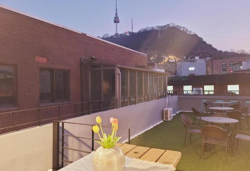 Teraslı Standart Stüdyo, Olive Hostel Myeongdong
