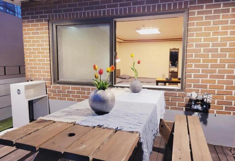 テラス付きスタンダードワンルーム, Olive Hostel Myeongdong