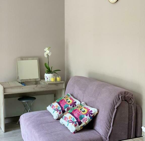 اتاق خانوادگی, апартаменти у лісі