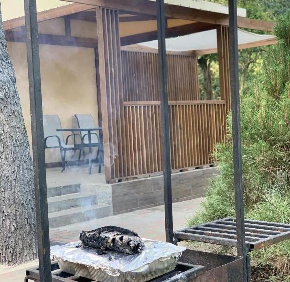 اتاق خانوادگی, апартаменти у лісі