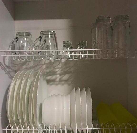 اتاق خانوادگی, апартаменти у лісі