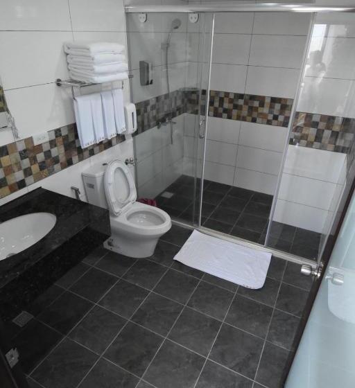 سوییت خانوادگی, 巨缿民宿巨象民宿