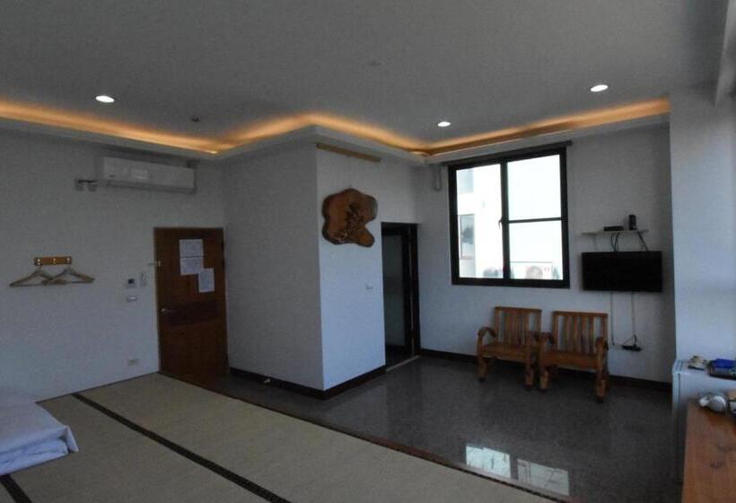 اتاق خانوادگی با چشمانداز کوه, 巨缿民宿巨象民宿