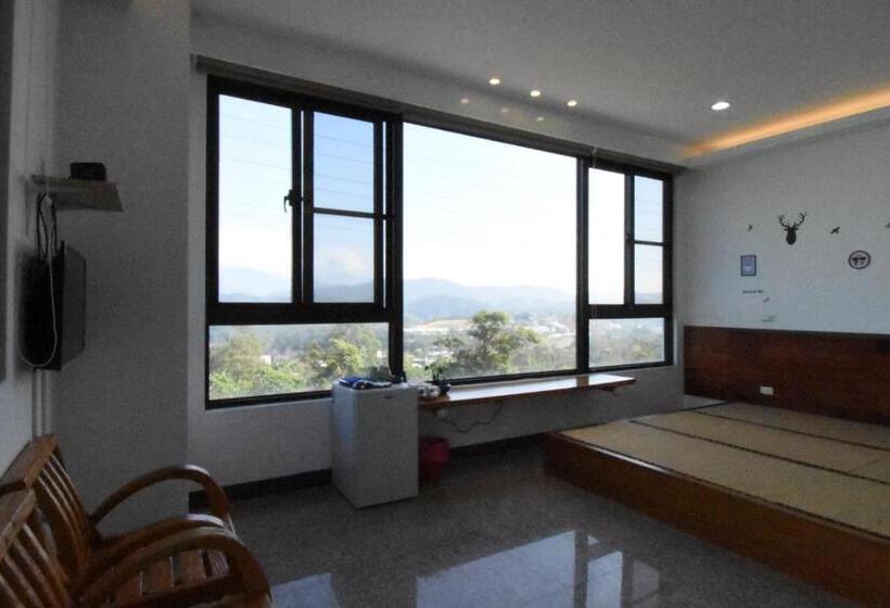 اتاق خانوادگی با چشمانداز کوه, 巨缿民宿巨象民宿