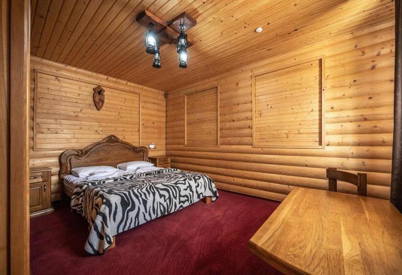 سوئیت با بالکن, марина