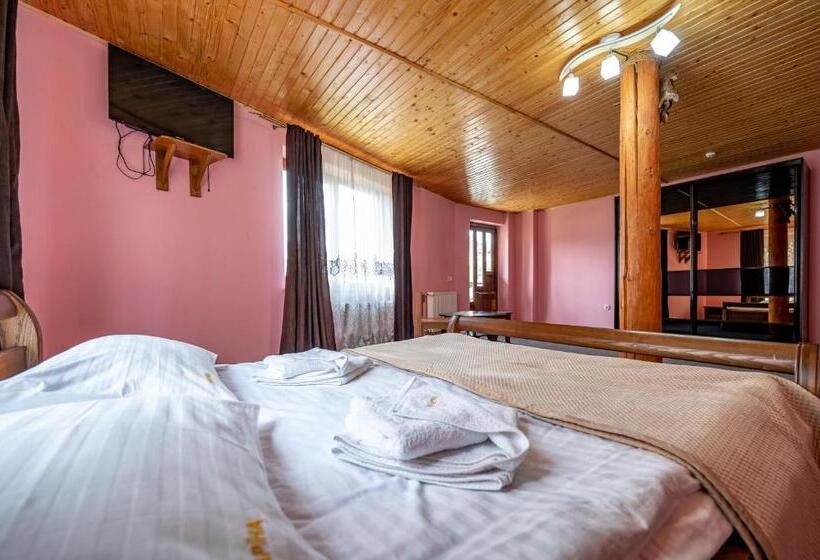 اتاق لوکس خانوادگی, марина