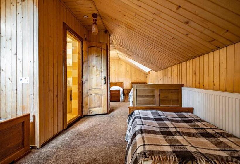 اتاق خانوادگی, марина