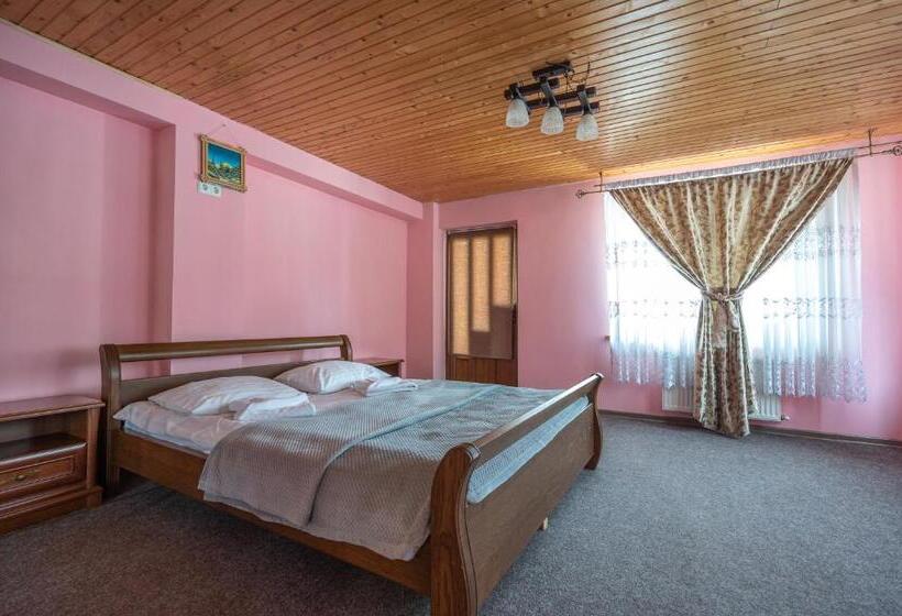 سوییت خانوادگی, марина