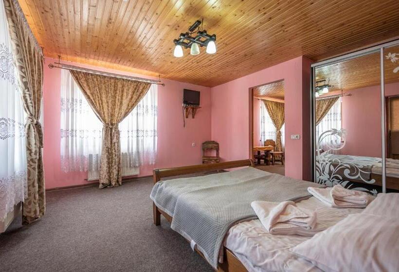 سوییت خانوادگی, марина