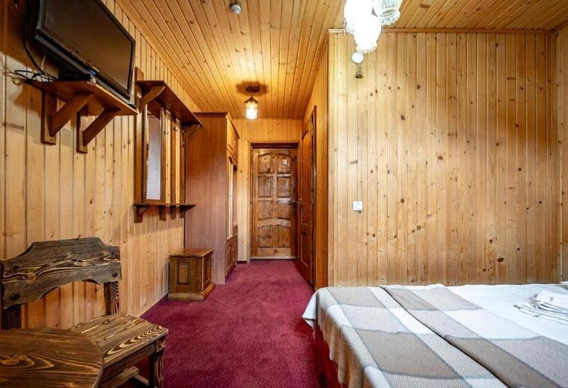 Номер Стандарт, марина