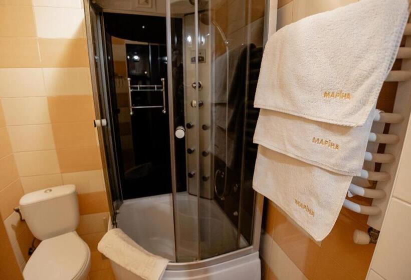 سوئیت با بالکن, марина