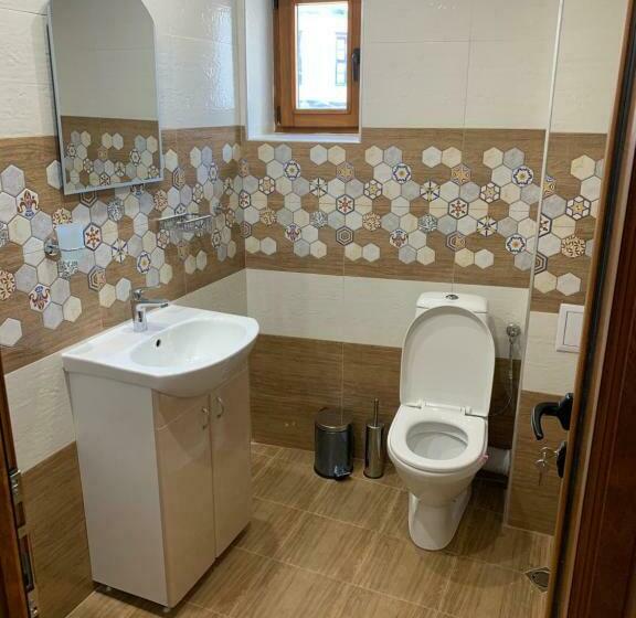 Standard Trippelrum, сининкова къща