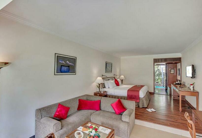 디럭스 룸, Club Mahindra White Meadows Manali