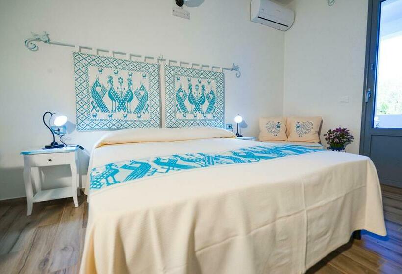 חדר סטנדרט עם מרפסת, Made