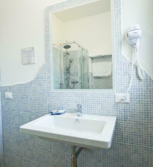 חדר סטנדרט עם מרפסת, Made