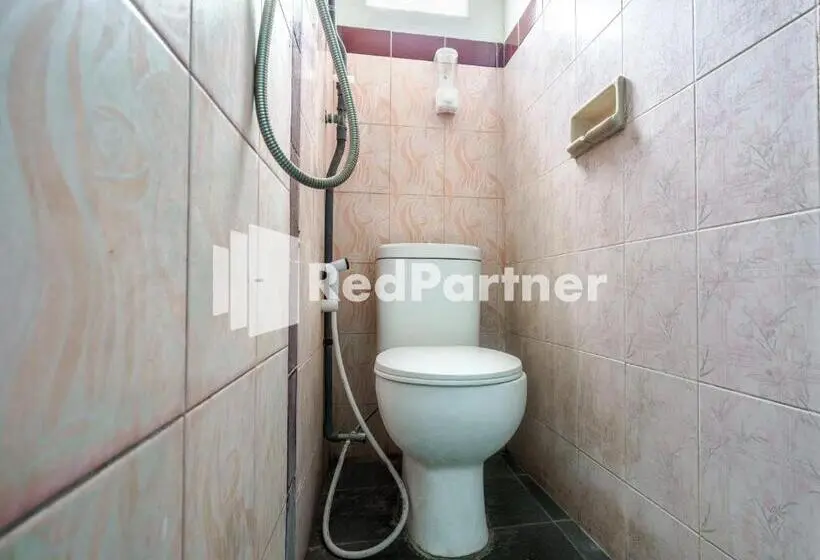 エコノミールーム, Nafisa Homestay Syariah Near Jatim Park 3 Batu Mitra Reddoorz