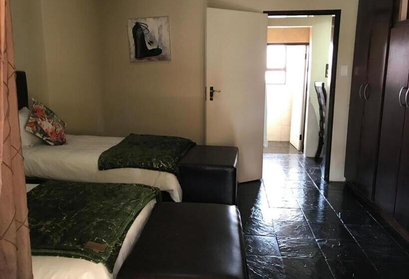 Номер Стандарт, Motseng Guesthouse