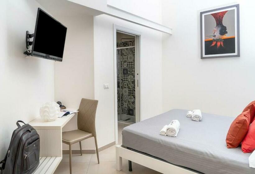 اتاق لوکس, Napoliviva