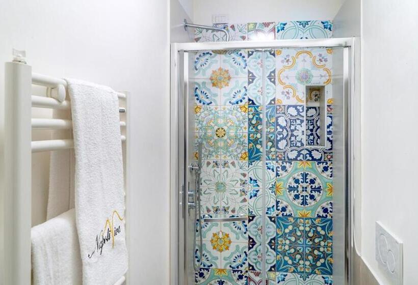 اتاق استاندارد, Napoliviva