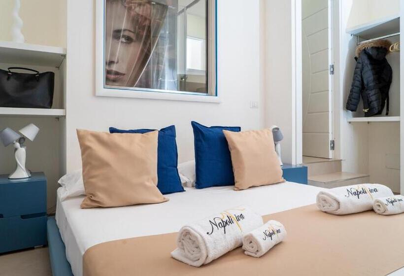 اتاق سوپریور, Napoliviva