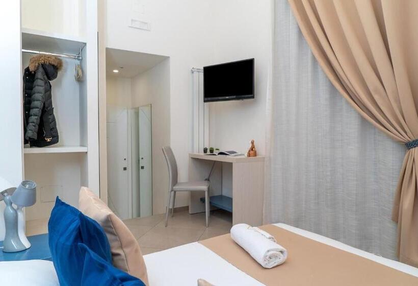 اتاق سوپریور, Napoliviva