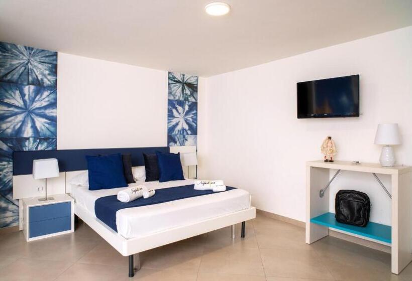 اتاق سوپریور با تخت بزرگ, Napoliviva