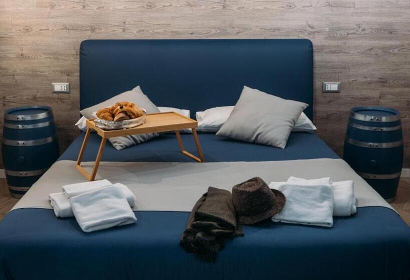 اتاق لوکس, Napoliviva