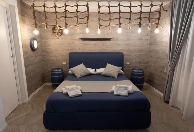 اتاق لوکس, Napoliviva