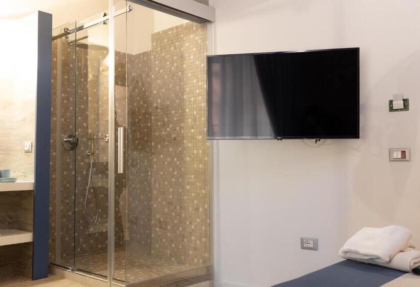 اتاق لوکس, Napoliviva