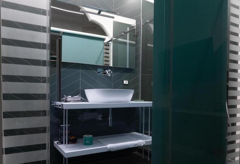 اتاق سوپریور, Napoliviva