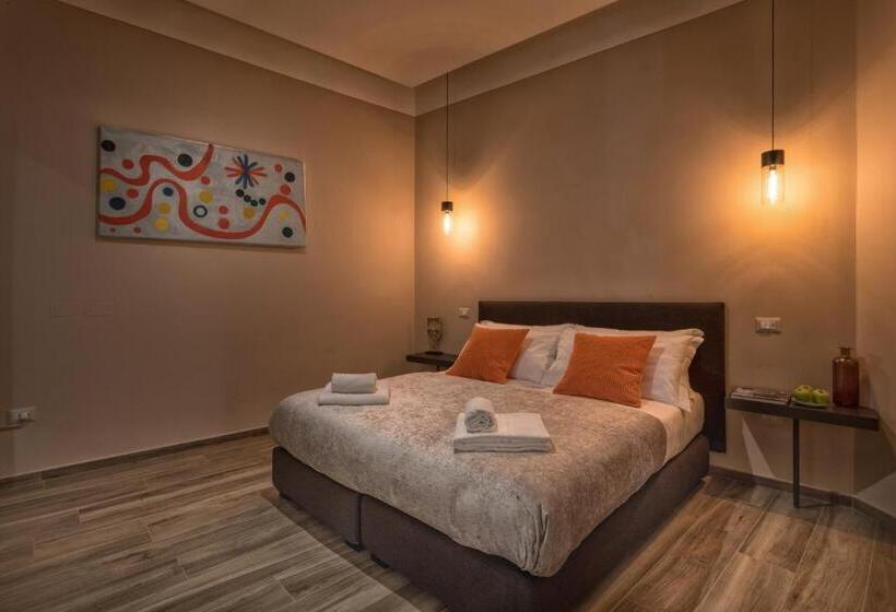 اتاق سوپریور, Gogo` Petit