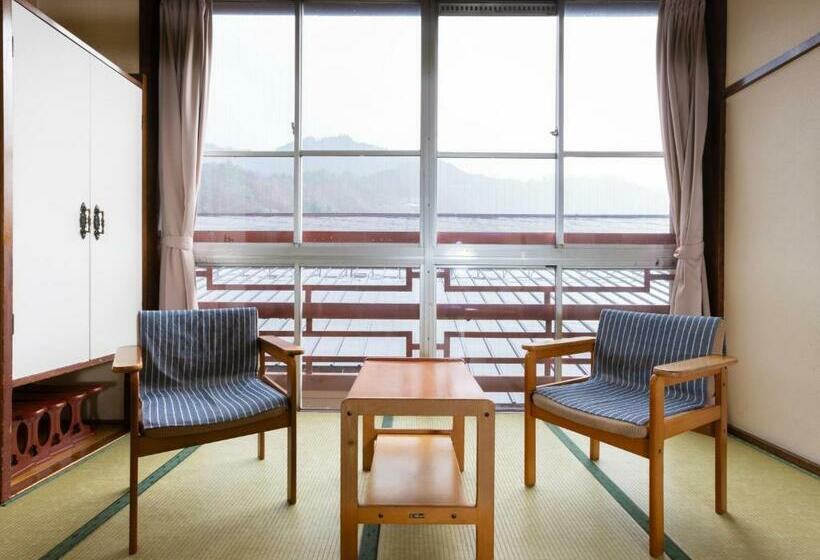 غرفة قياسية, Sakadojo