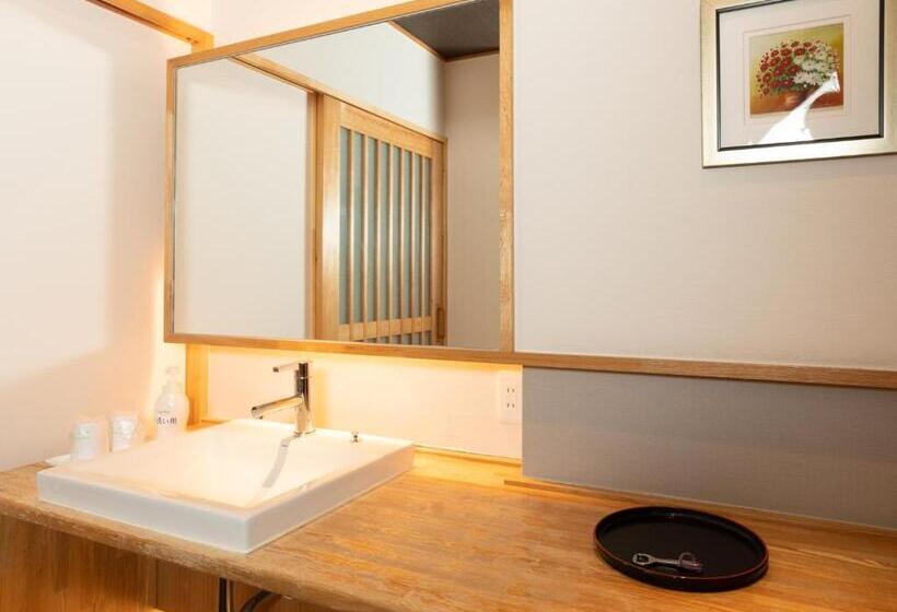 غرفة قياسية, Sakadojo