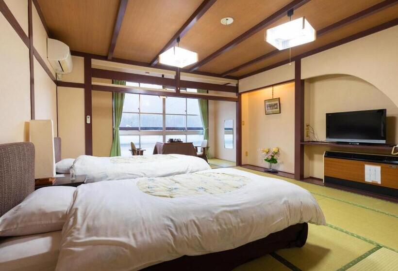 غرفة قياسية, Sakadojo